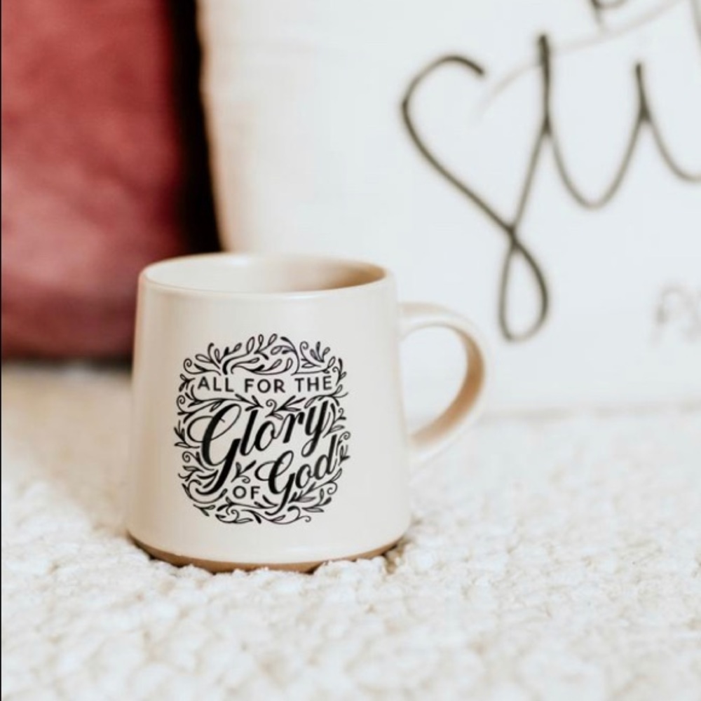IVORY STONEWARE GLORY TO GOD MUG